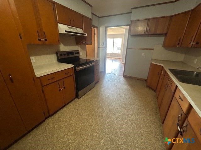 2014 E Mimosa Avenue, Victoria, TX 77901