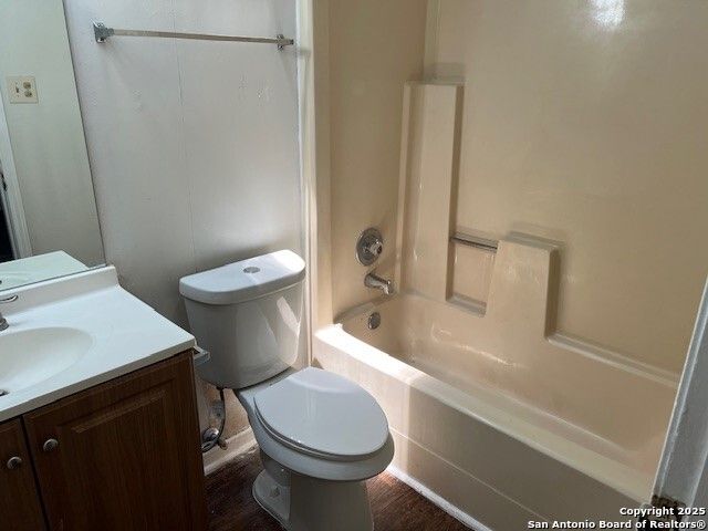 202 Ash Dr Apt 103, Converse, TX 78109