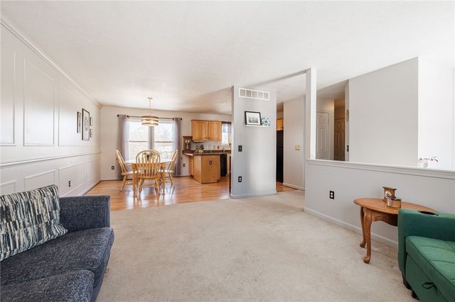 89 Ardella Street, Gates, NY 14606