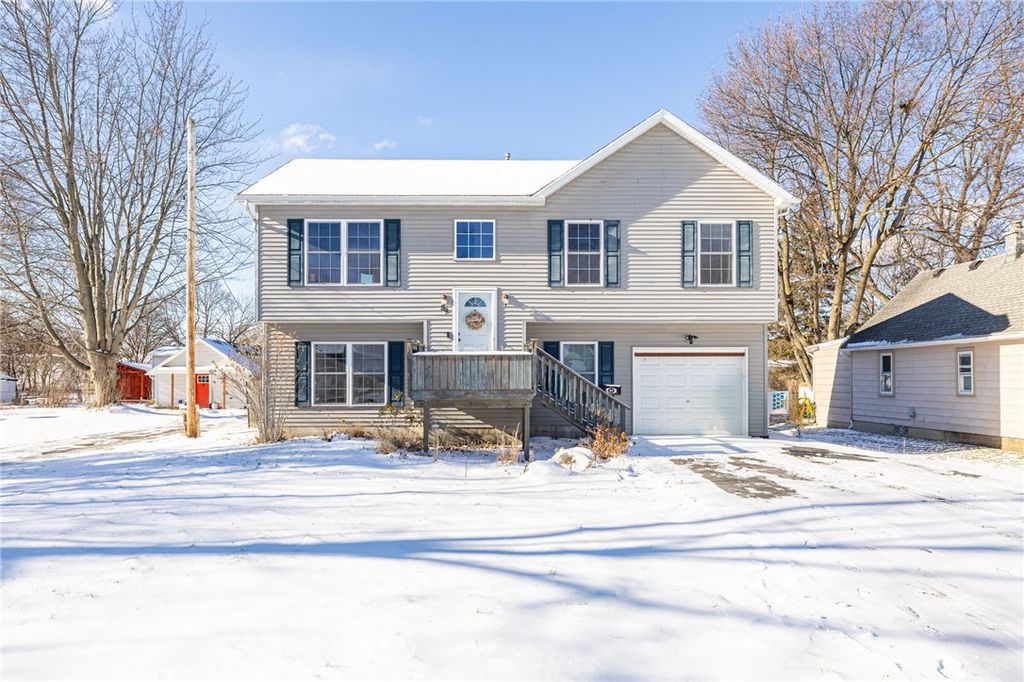 89 Ardella Street, Gates, NY 14606