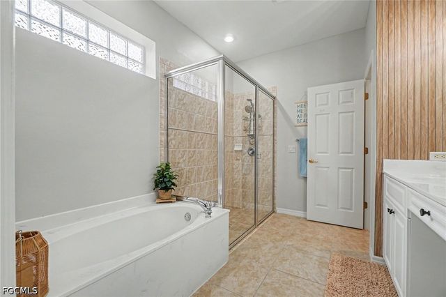 3420 Crosswater DR, North Fort Myers, FL 33917