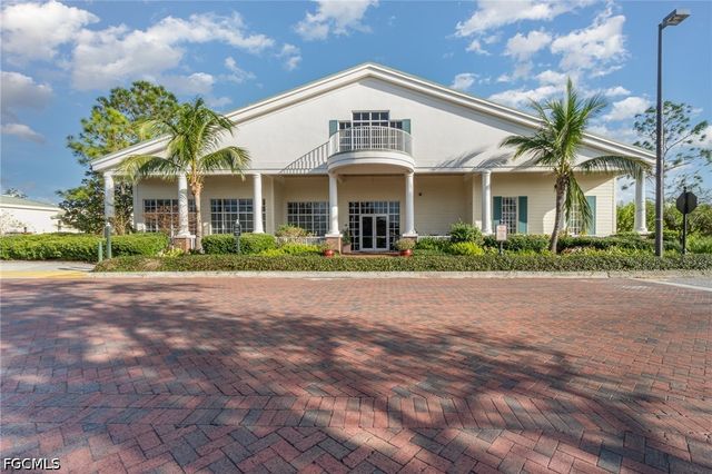 3420 Crosswater DR, North Fort Myers, FL 33917