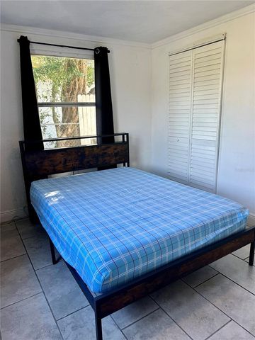 2003 E HUMPHREY ST, Tampa, FL 33604