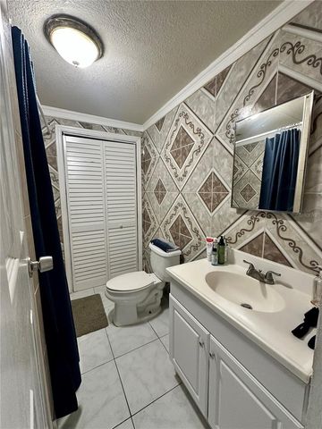 2003 E HUMPHREY ST, Tampa, FL 33604