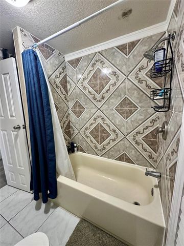 2003 E HUMPHREY ST, Tampa, FL 33604