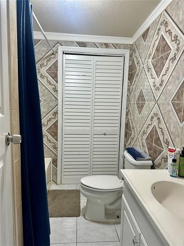 2003 E HUMPHREY ST, Tampa, FL 33604