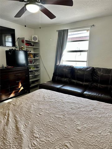 2003 E HUMPHREY ST, Tampa, FL 33604