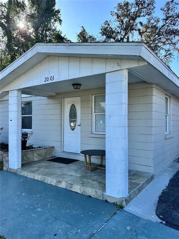 2003 E HUMPHREY ST, Tampa, FL 33604