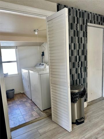 2003 E HUMPHREY ST, Tampa, FL 33604