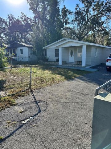 2003 E HUMPHREY ST, Tampa, FL 33604