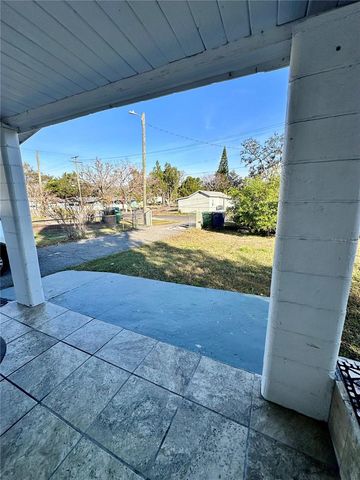 2003 E HUMPHREY ST, Tampa, FL 33604