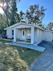 2003 E HUMPHREY ST, Tampa, FL 33604