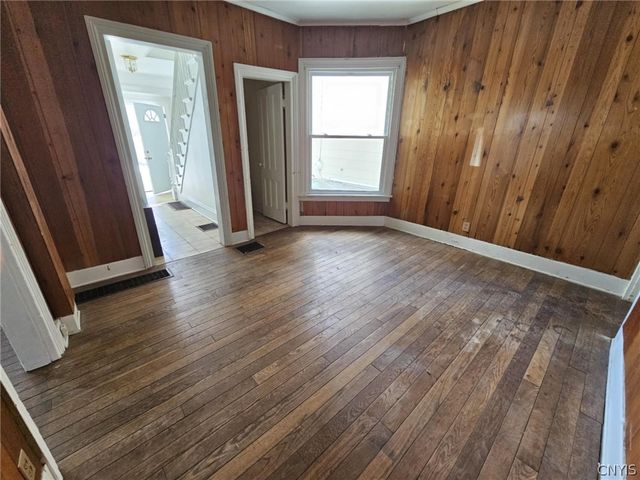 29 Butternut Street, Lyons, NY 14489