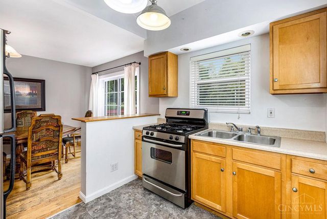 4894 Oaklawn Drive, Cincinnati, OH 45227