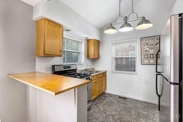 4894 Oaklawn Drive, Cincinnati, OH 45227