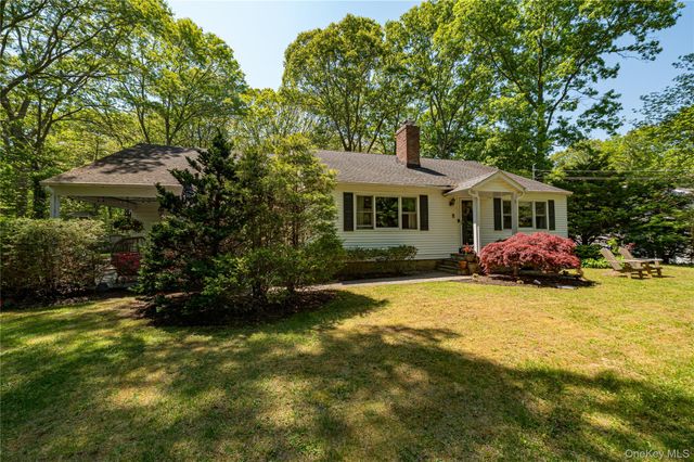 179 Dix Hills Road, Dix Hills, NY 11746
