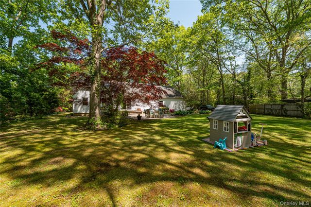 179 Dix Hills Road, Dix Hills, NY 11746