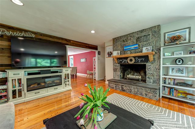 179 Dix Hills Road, Dix Hills, NY 11746