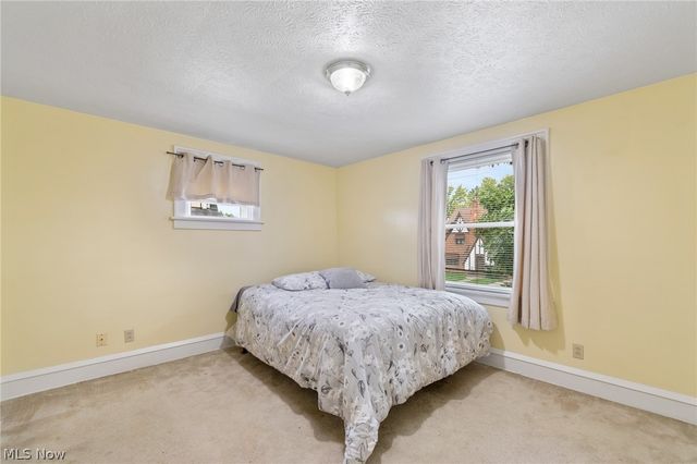 300 E 216th Street, Euclid, OH 44123