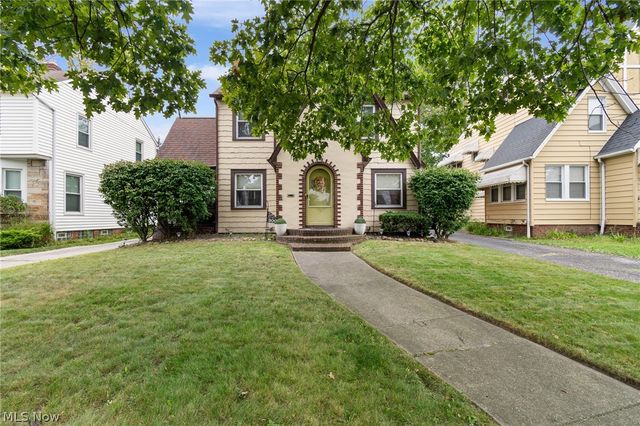 300 E 216th Street, Euclid, OH 44123