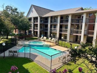 218 N Texas Boulevard 109, Denton, TX 76201