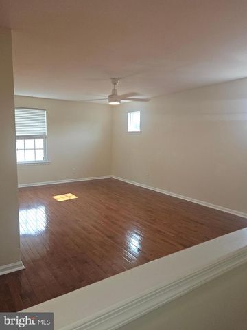 323 PIGOTT DR, Florence, NJ 08518