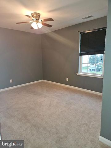 323 PIGOTT DR, Florence, NJ 08518