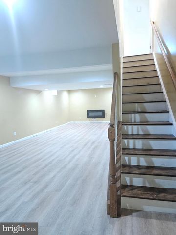 323 PIGOTT DR, Florence, NJ 08518