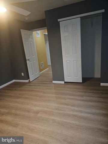 323 PIGOTT DR, Florence, NJ 08518