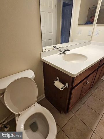 323 PIGOTT DR, Florence, NJ 08518