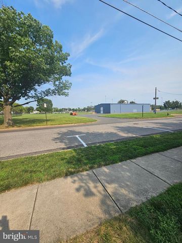 323 PIGOTT DR, Florence, NJ 08518