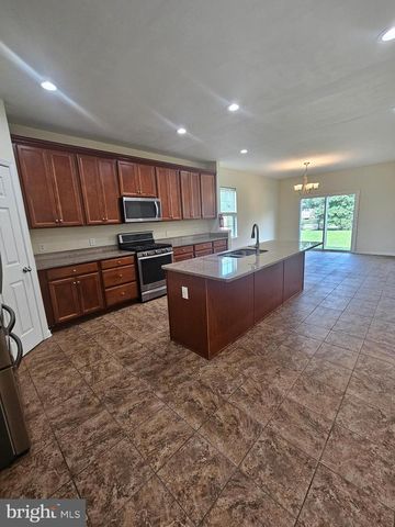 323 PIGOTT DR, Florence, NJ 08518