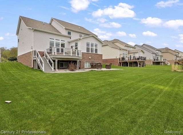 2083 Findley Circle, Orion Charter Township, MI 48360