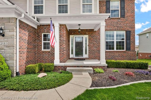 2083 Findley Circle, Orion Charter Township, MI 48360