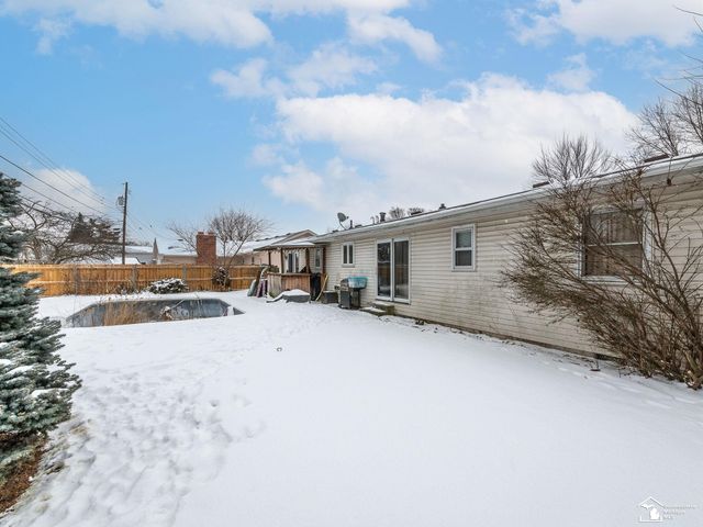 5034 Northfield Drive, Monroe, MI 48161