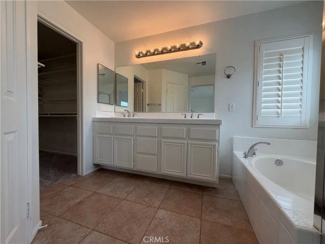 5180 Ravenstone Drive, Hemet, CA 92545