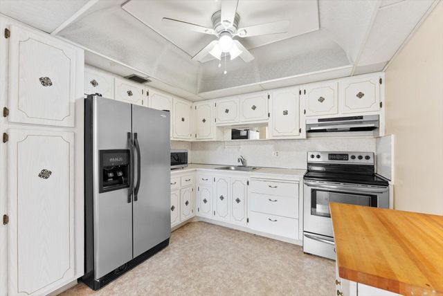 309 WELLINGTON M, West Palm Beach, FL 33417