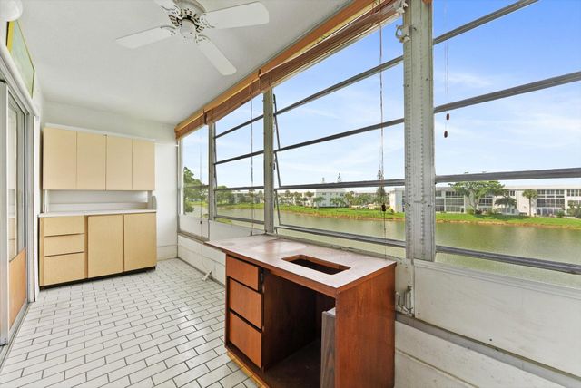 309 WELLINGTON M, West Palm Beach, FL 33417