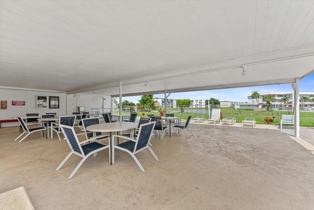 309 WELLINGTON M, West Palm Beach, FL 33417