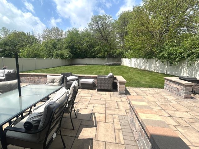 1402 Berry Lane, Flossmoor, IL 60422