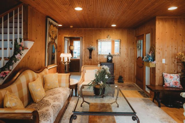 2981 E Lakeside Road, Jamestown, ND 58401