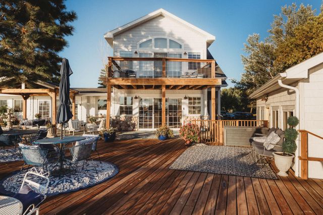 2981 E Lakeside Road, Jamestown, ND 58401