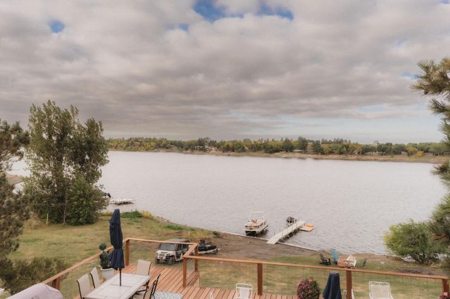 2981 E Lakeside Road, Jamestown, ND 58401