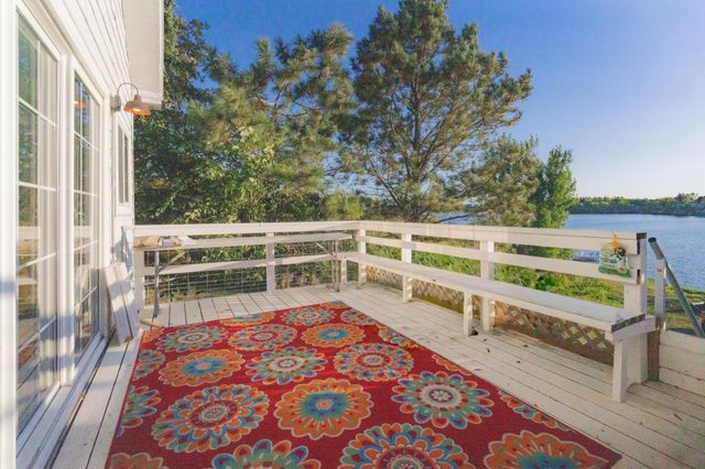 2981 E Lakeside Road, Jamestown, ND 58401