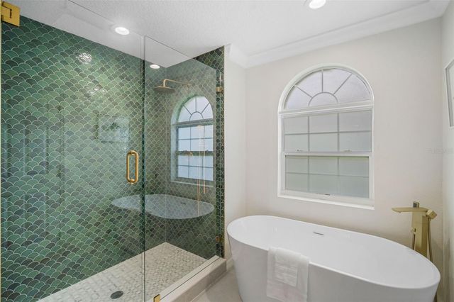 7272 129TH STREET N, Seminole, FL 33776