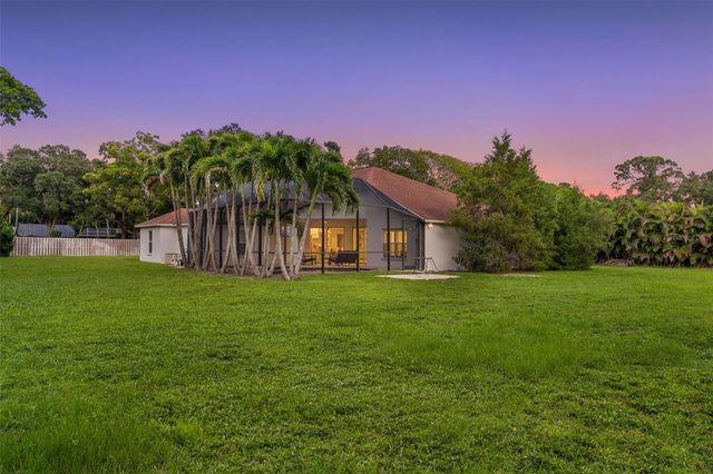 7272 129TH STREET N, Seminole, FL 33776