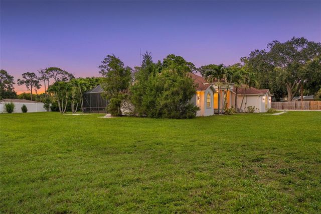 7272 129TH STREET N, Seminole, FL 33776