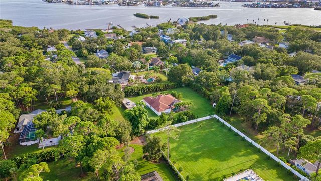 7272 129TH STREET N, Seminole, FL 33776
