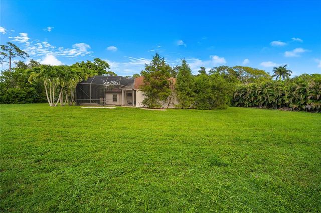 7272 129TH STREET N, Seminole, FL 33776