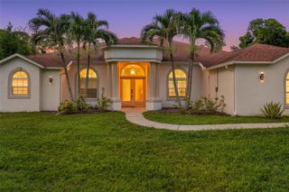 7272 129TH STREET N, Seminole, FL 33776